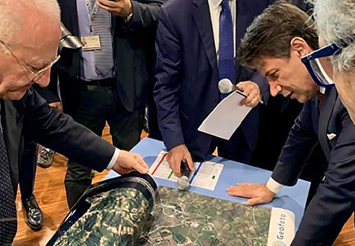 MAPSAT present activities to the Italian Prime Minister.